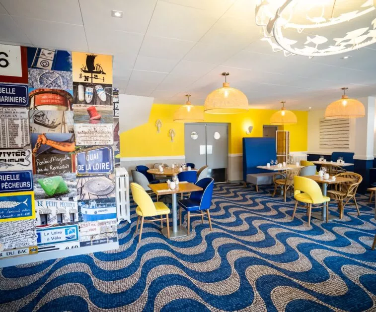 Rénovation et décoration d'un restaurant à Fréhel