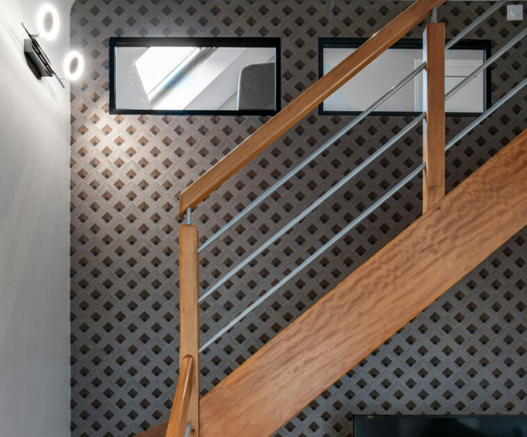 Travaux de décoration d’une maison à Boqueho dans les Côtes-d’Armor : escalier